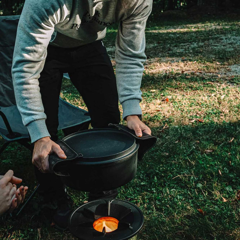 Load image into Gallery viewer, Multi Dutch Oven 3-in-1 pre-seasoned
